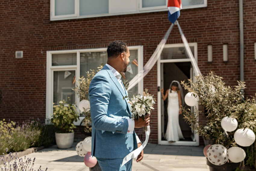 Trouwfotografie in Lisse, first look van Kevin en Nicole.