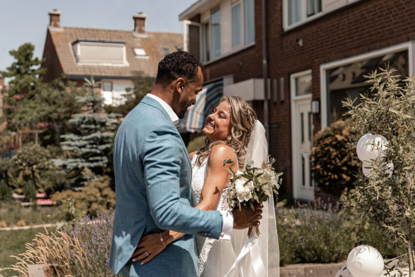 Trouwfotografie in Lisse, first look van Kevin en Nicole.